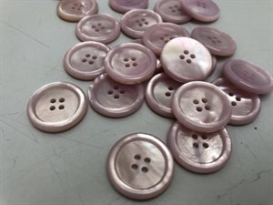 Knap - smuk lyserød perlemor, 18 mm